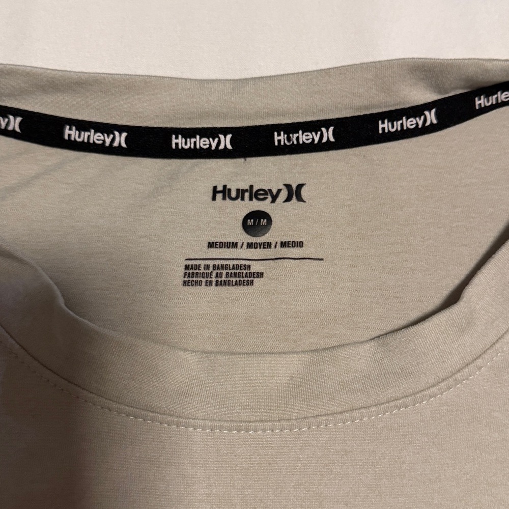 Hurley Men's Light Colored Short Sleeve Tee - Picture 3 of 5
